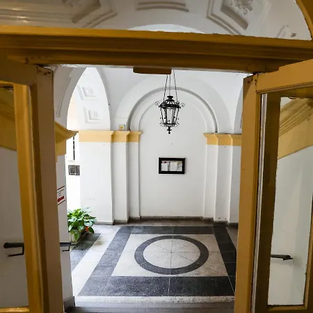 Apartment Chain Bridge Center Dorothea Budapest