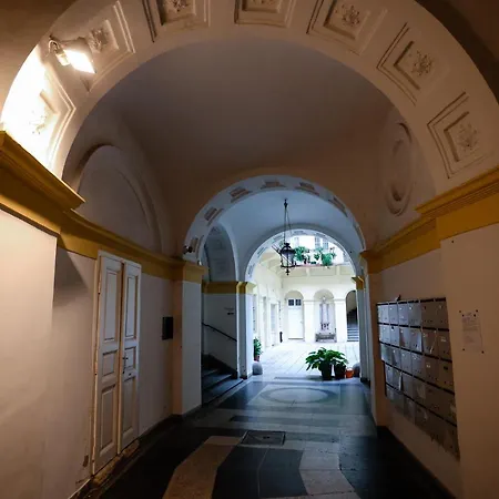 Apartment Chain Bridge Center Dorothea Budapest