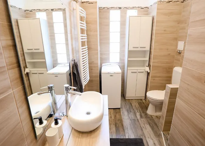 Chain Bridge Center Dorothea Apartament Budapesta