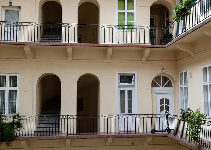 Apartament Chain Bridge Center Dorothea *