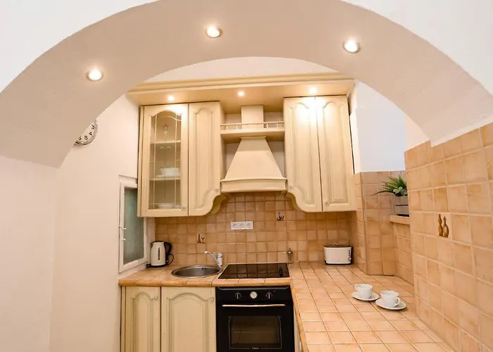 Chain Bridge Center Dorothea Budapesta