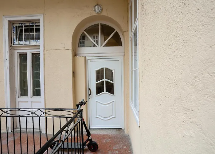 Chain Bridge Center Dorothea Apartament *